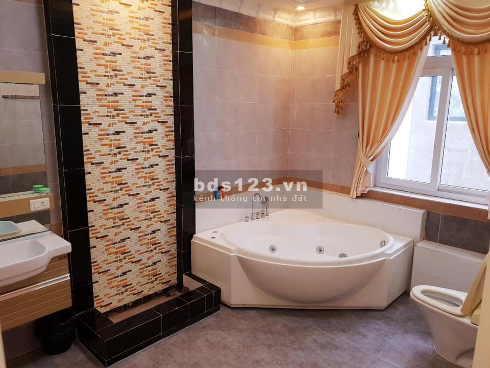 Bán Nhà Mặt Tiền Đường Đào Duy Anh Diện Tích: 220m2 giá bán 55 tỷ