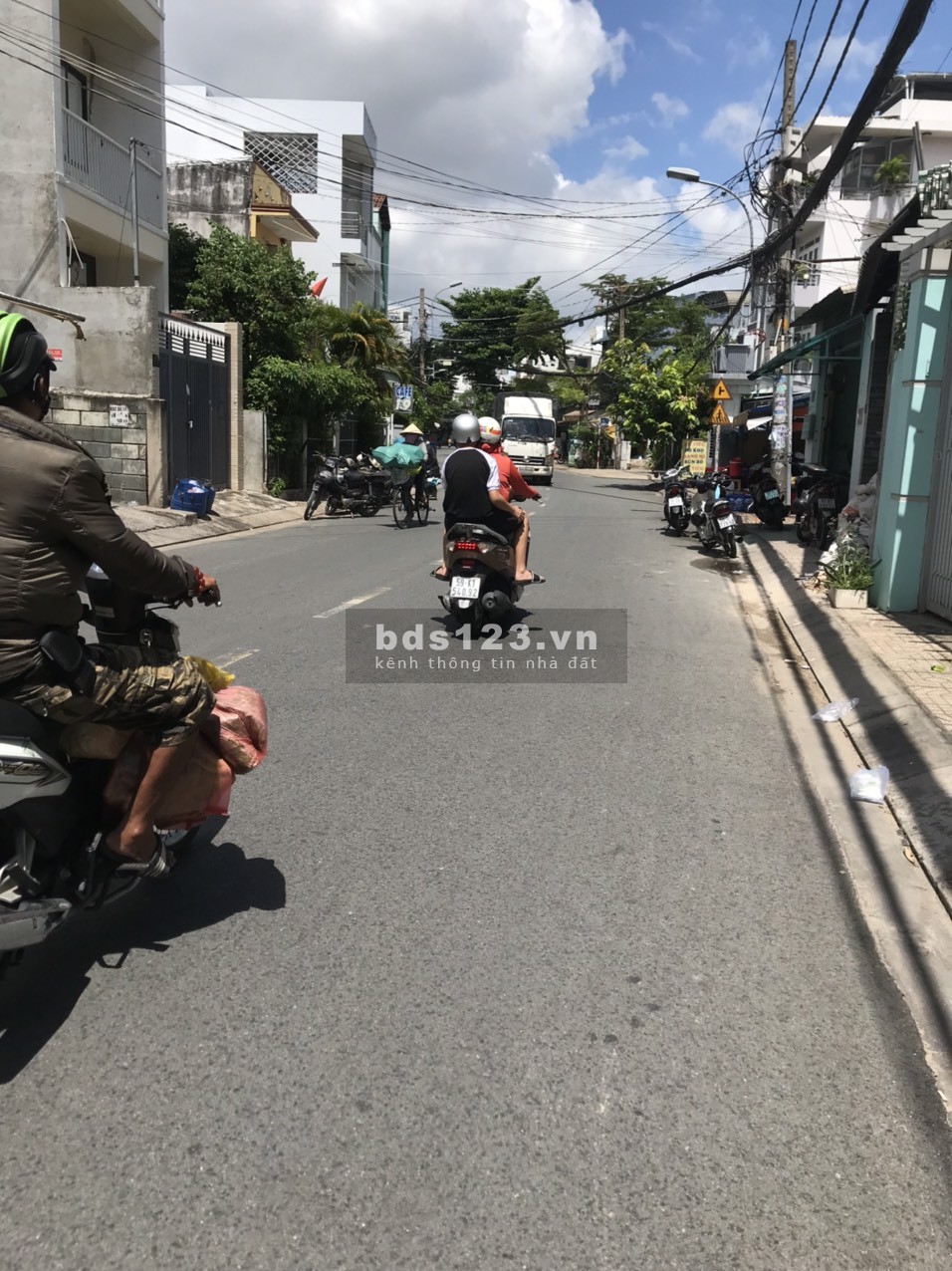 Đầu tư nhà hẻm 6m quận Tân Phú DT 183m², nhỉnh giá 9 tỷ đồng 52 triệu/m²