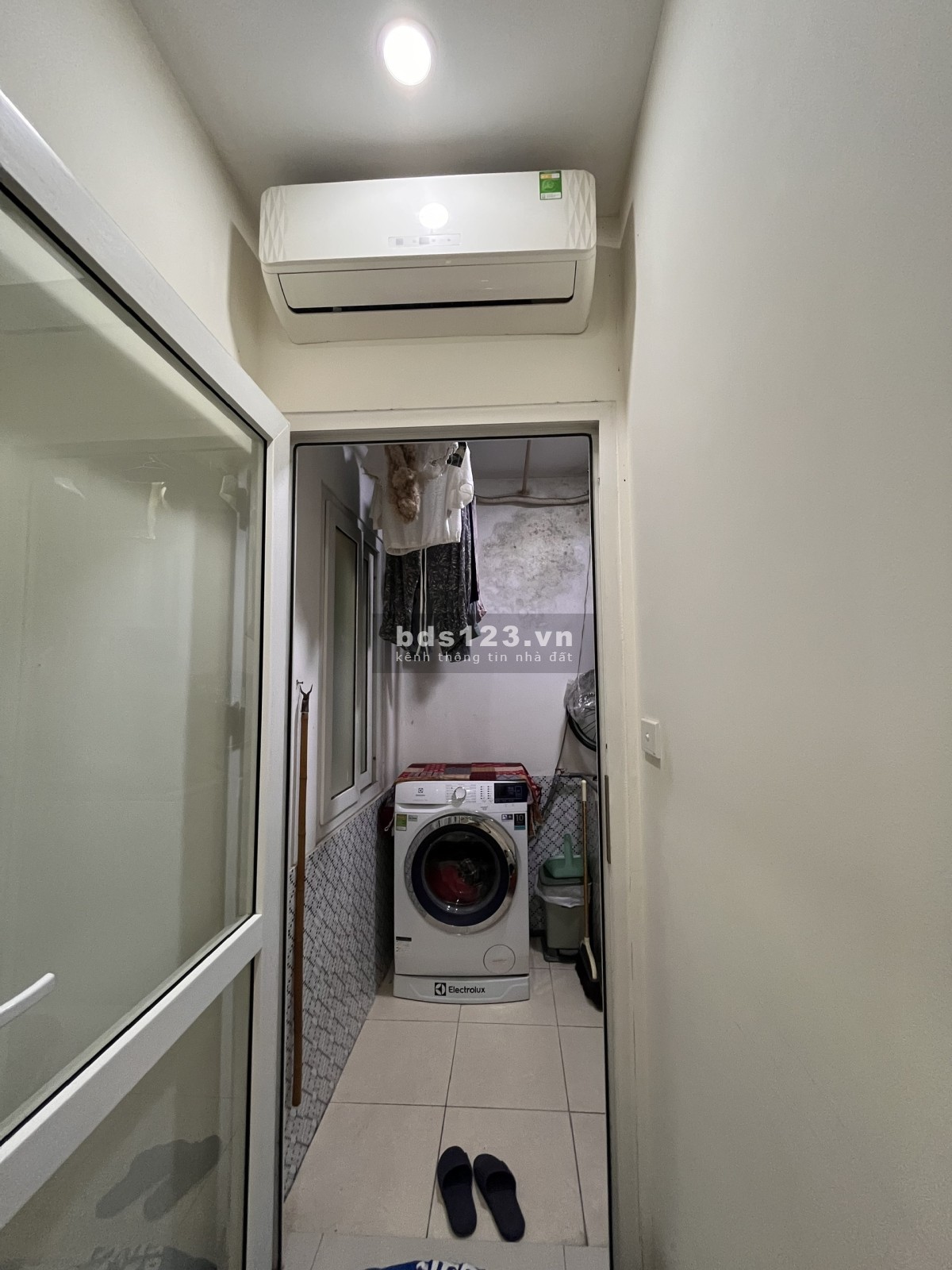 Cần bán căn chung cư mini tại 48 Văn Hương, Đống Đa, Hà Nội.