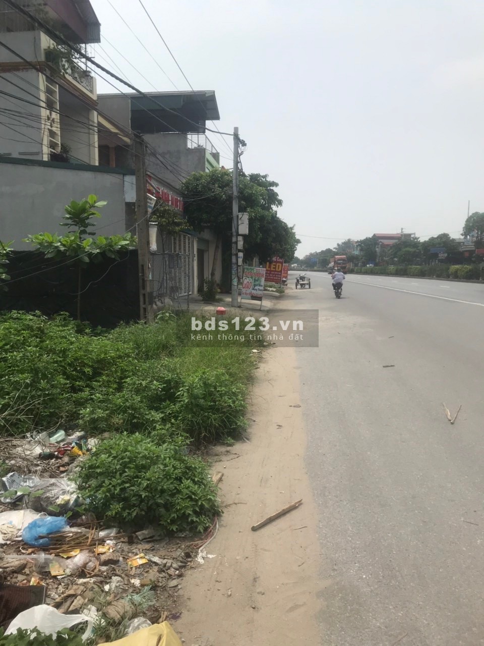 Đất 100m2 mặt Quốc Lộ 5A giá chỉ hơn 2 tỷ Phùng Chí Kiên Mỹ Hào hưng Yên, giá tốt