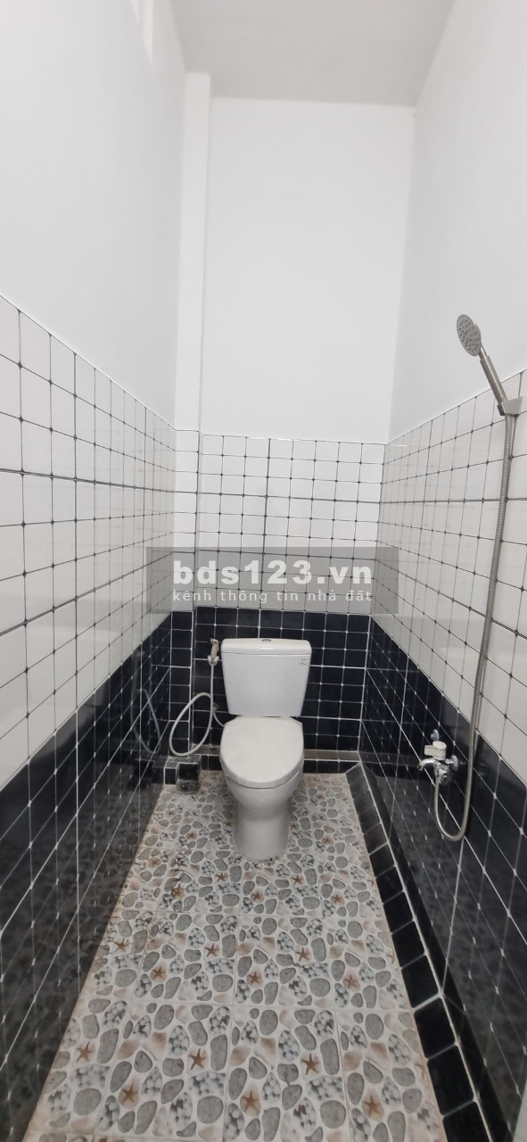 Nhà mới xây dựng 1 trệt, 1 lầu, khu dân cư Long Thạnh Hưng, Chợ Gạo TG, NHỈNH 2 TỶ