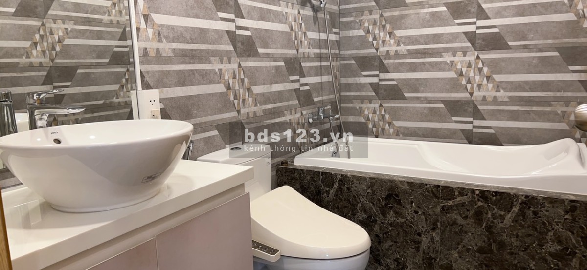Chính chủ bán gấp căn hộ 2PN giá chỉ 4,7 tỷ Palm Heights Q2