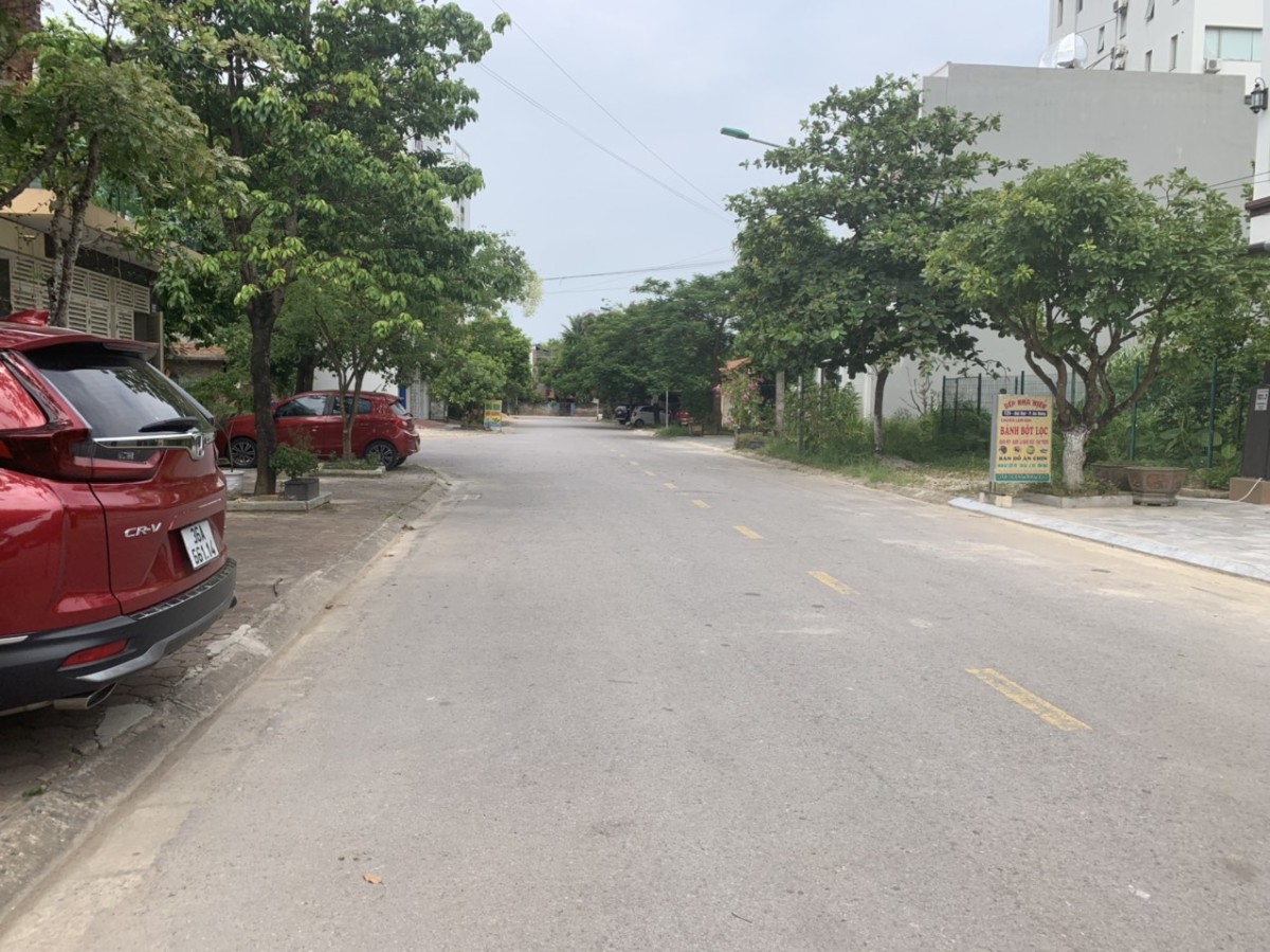 Bán nhà nguyên căn 4 tầng đúc khu đô thị mới Đông Sơn, An Hoạch