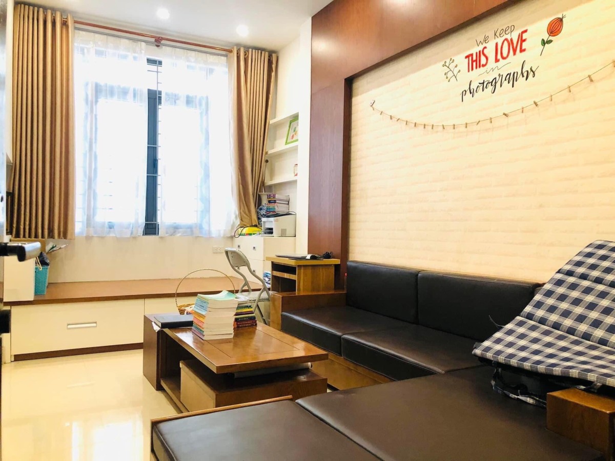 Bán nhà Trần Từ Bình, Cầu Giấy phân lô đỗ cửa sát phố ngõ thông, giá 7.9 tỷ