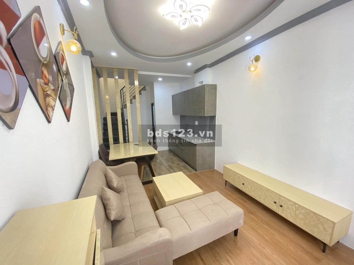 Nhà giá rẻ chỉ 3.65 triệu, dtsd 33m2, hẻm ba gác tiện ích xung quanh không thiếu gì
