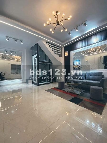 Lô góc Cầu Giấy giá nhỉnh 4 tỷ, 6 tầng gần phố thiết kế vô cùng hiện đại cực kỳ hiếm