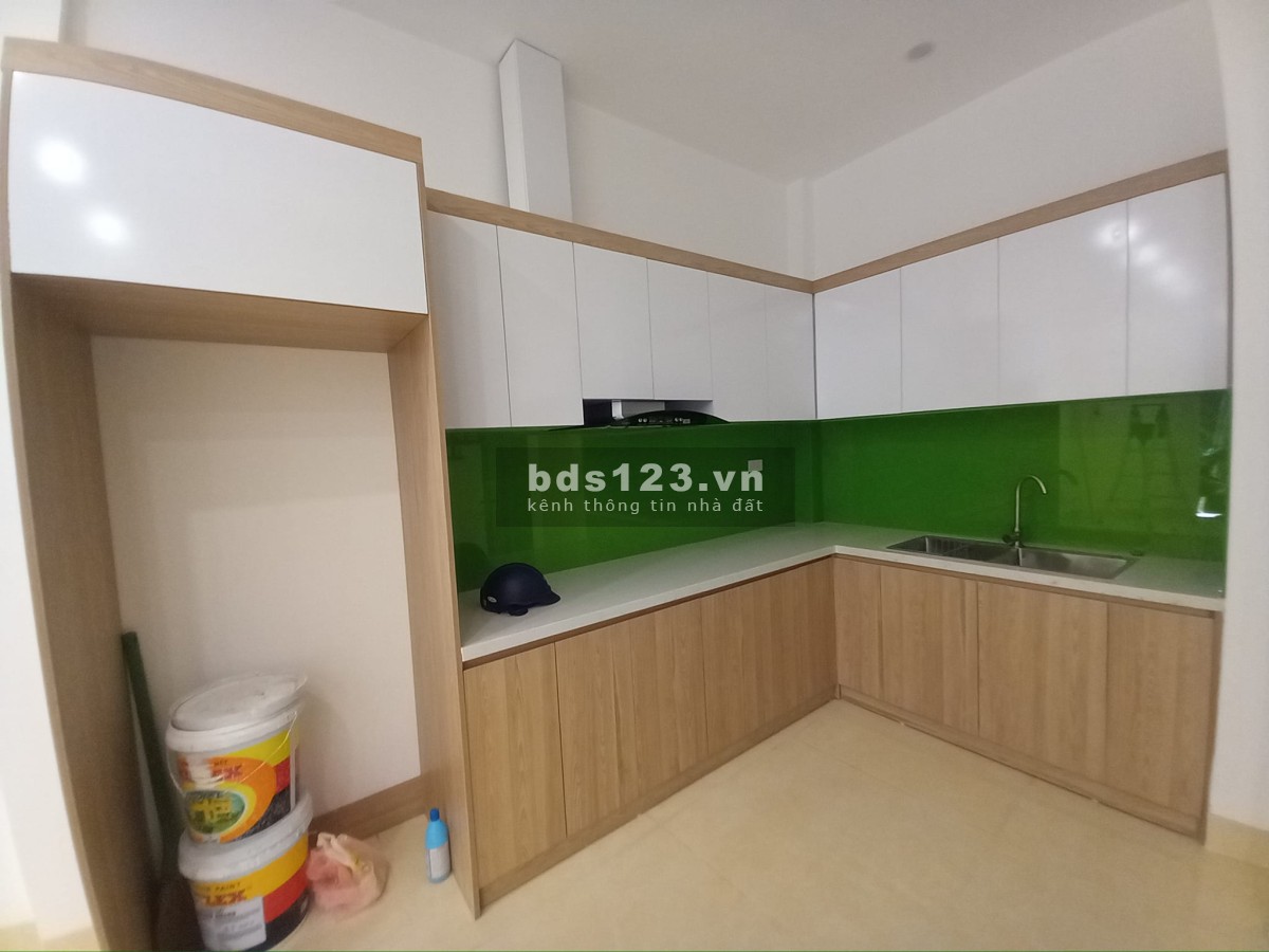 Bán nhà mới xây phố Thuỵ Khuê - trung tâm quận Tây Hồ - DT 40m² x 5 tầng giá 5,8 tỷ đồng