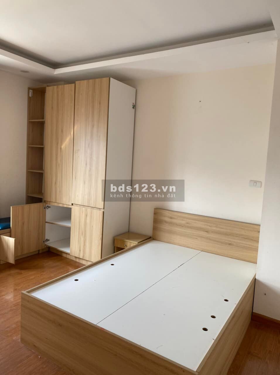 Bán căn hộ tầng 9 toà nhà 259 Yên Hoà Cầu Giấy diện tích 70m2 giá 3 tỷ