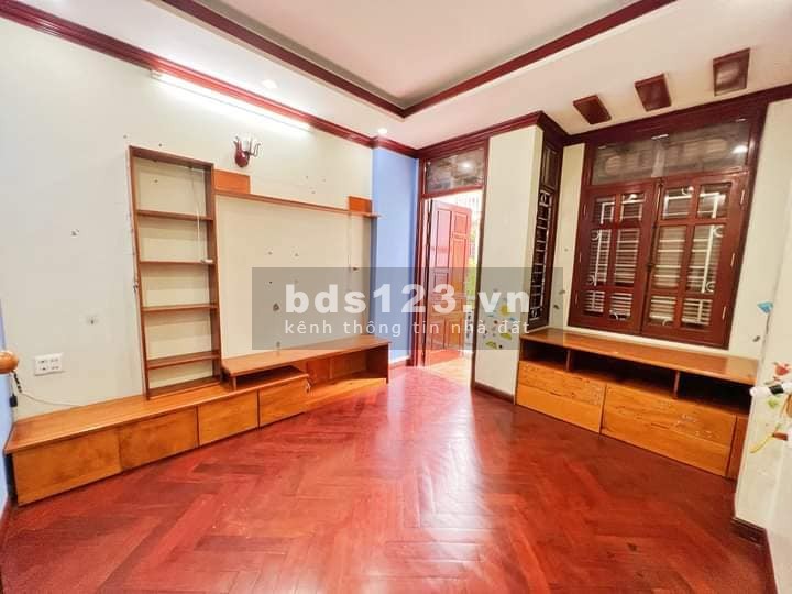 Bán nhà Đền Lừ, Hoàng Mai 35m x 7 tầng, MT 3.5m, giá 8.9 tỷ