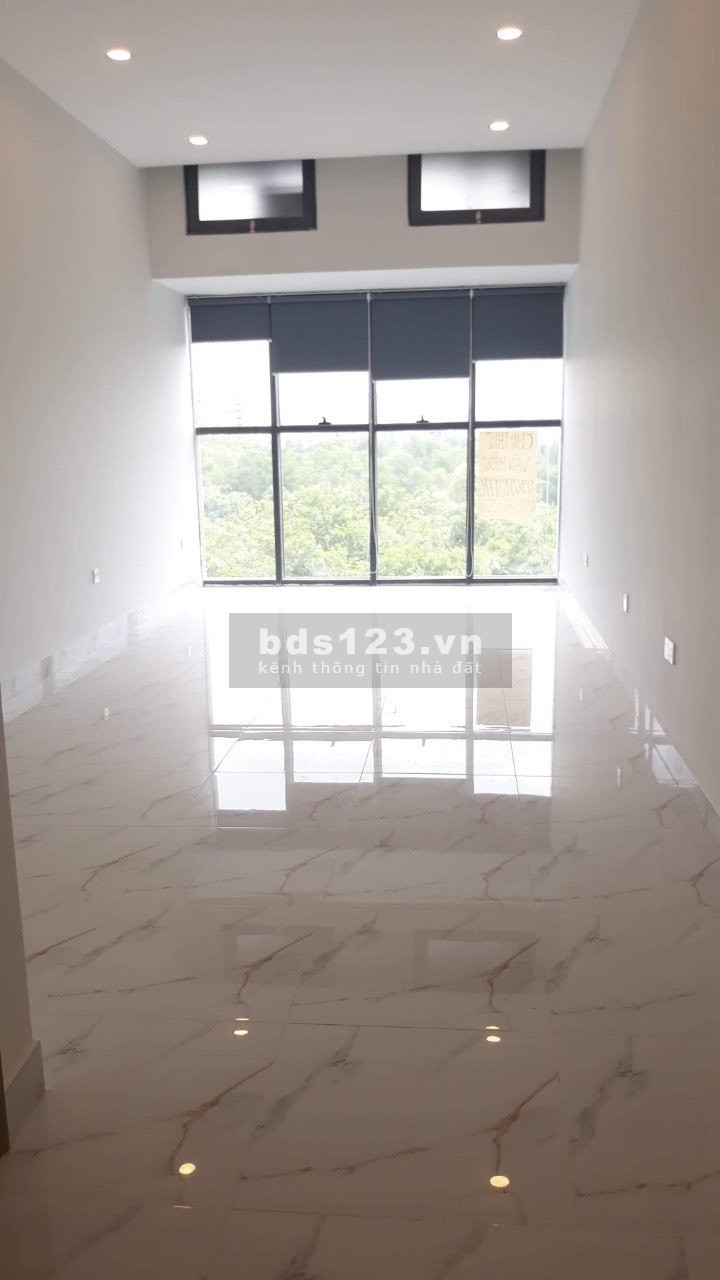 Văn phòng duy nhất giá tốt còn sót lại cần cho thuê gấp tại The Sun Avenue