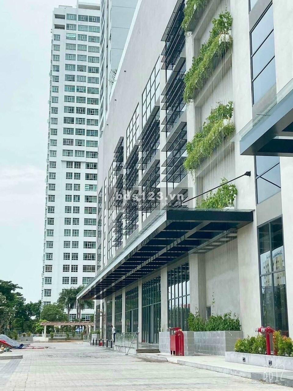 Mở bán 15 căn hộ Central Premium Q8 DT 51m2 58m2 78m2 87m2 giá từ 47.5 tr/m2 trực tiếp CDT