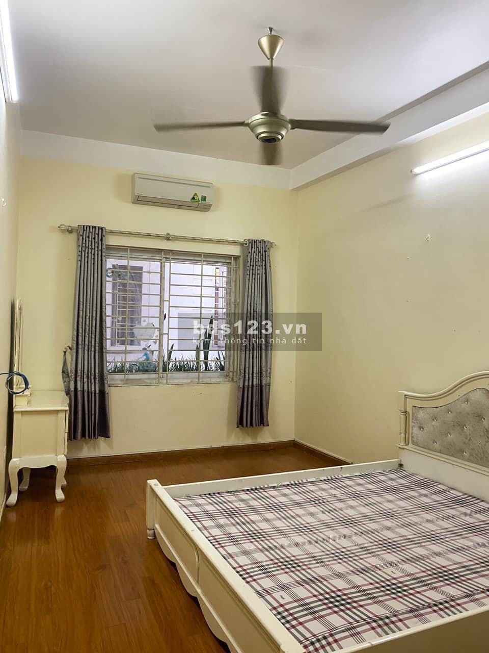 Bán nhanh nhà Nguyễn Khang lô góc kinh doanh đỉnh dtsd 45m2, giá hơn 6 tỷ