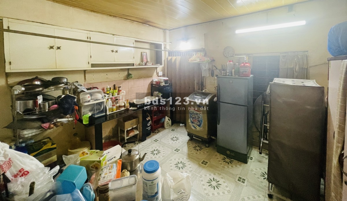 Bán nhà tập thể cấp 4 hẻm Dạ Nam P3 Quận 8 có sổ hồng đủ