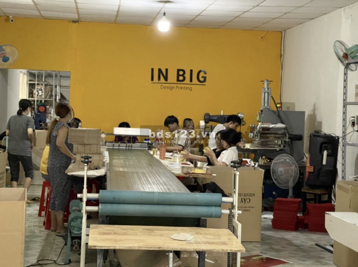 Cho thuê kho xưởng 150m2 đường 32 P. Bình Trưng Đông Quận 2 lh 0931239997