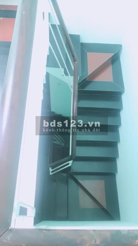 Gấp giảm sâu 300 triệu bán nhanh Tô Hiến Thành Q10, nhỉnh 5 tỷ dt 33m2 5 tầng sổ đẹp vuông vức