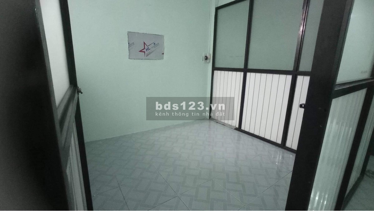 Nhà giá rẻ Tân Phú Hẻm 6M diện tích sử dụng 40M2 giá chỉ 3.1 tỷ