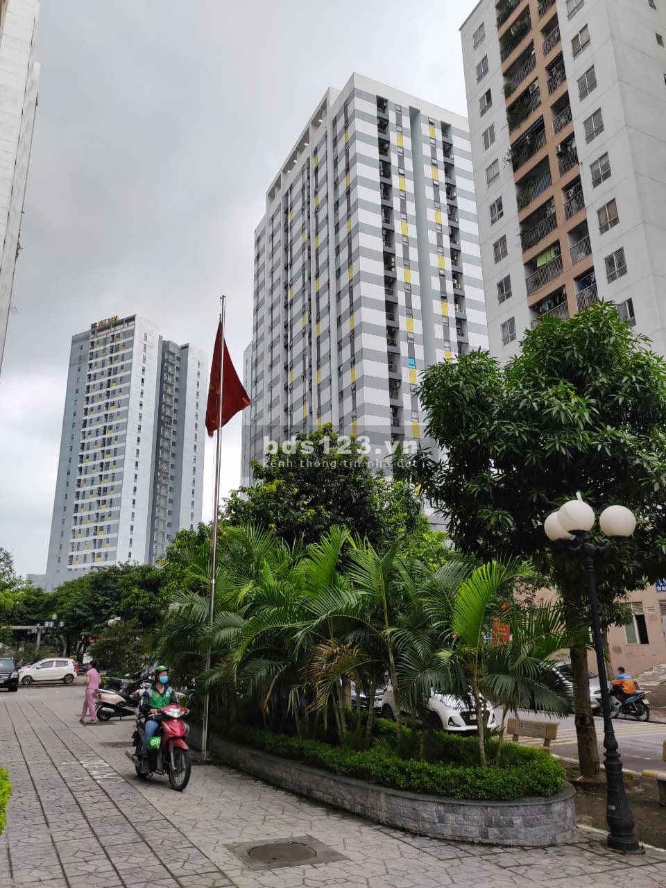 Bán Sàn TTTM tòa chung cư KĐT Tây Nam Hồ Linh Đàm, 255m, mt 30m, kinh doanh sầm uất, sổ vĩnh viễn