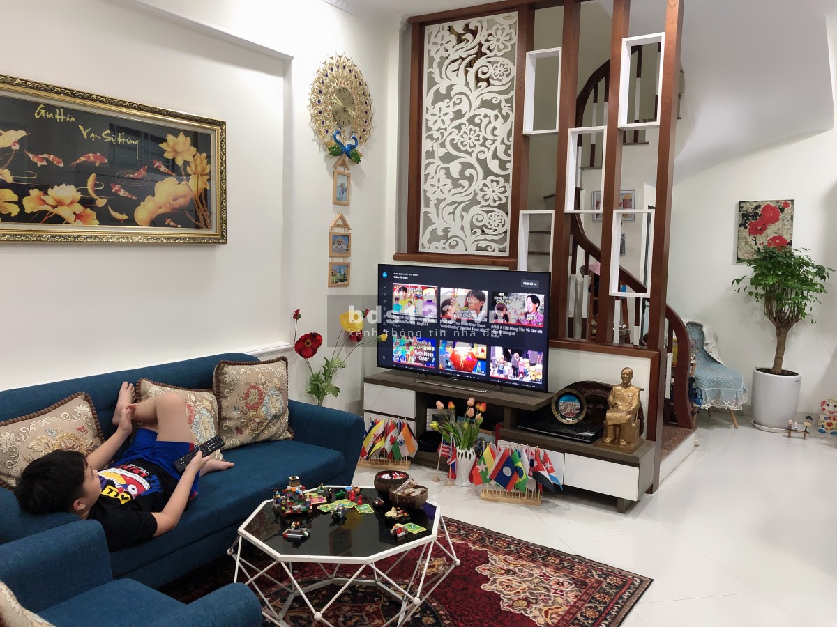 Cho thuê nhà nguyên căn chính chủ diện tích 30m2 * 5 tầng nở hậu