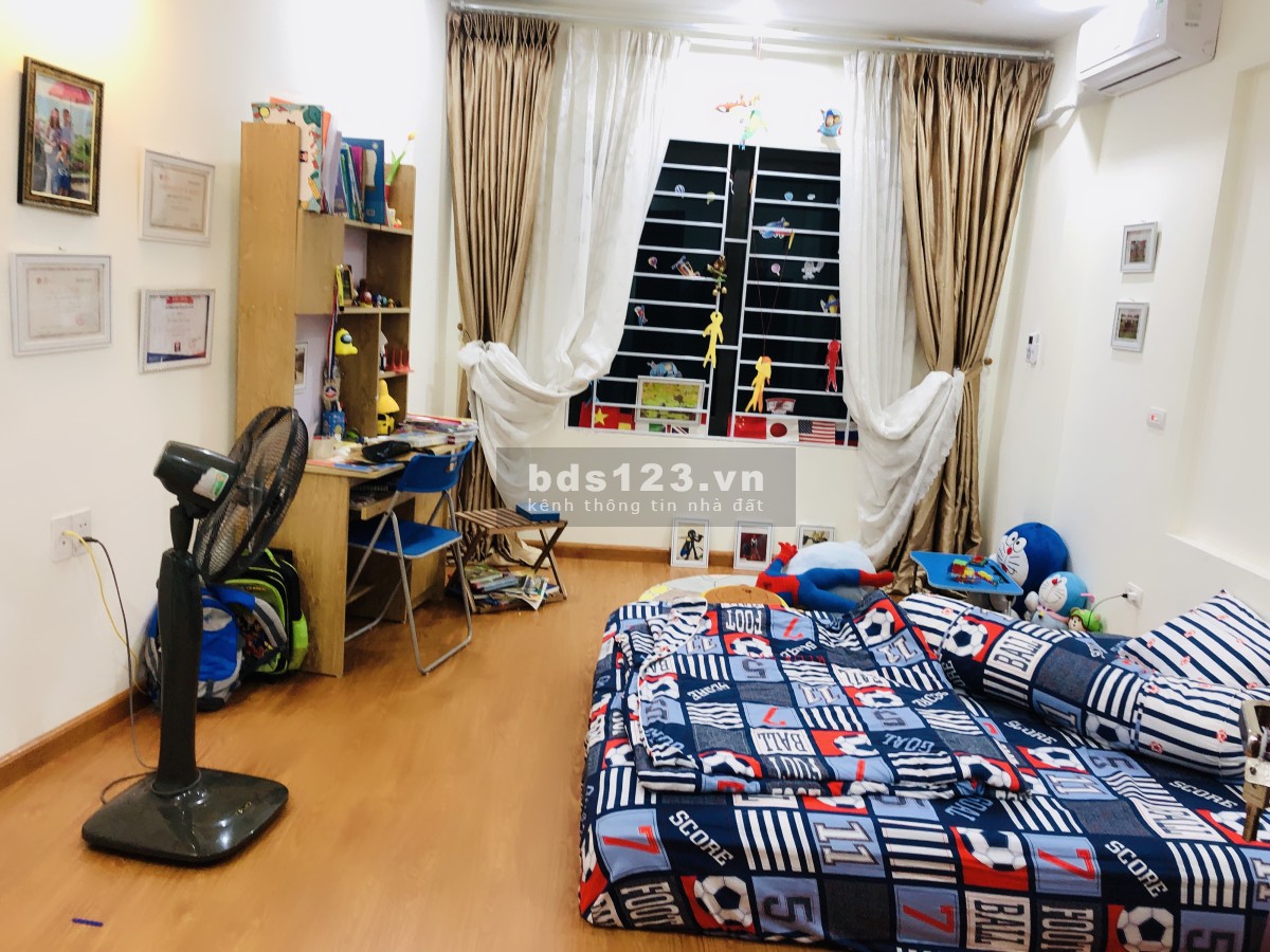 Cho thuê nhà nguyên căn chính chủ diện tích 30m2 * 5 tầng nở hậu