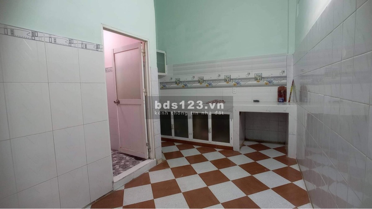 Nhà giá rẻ Tân Phú Hẻm 6M diện tích sử dụng 40M2 giá chỉ 3.1 tỷ