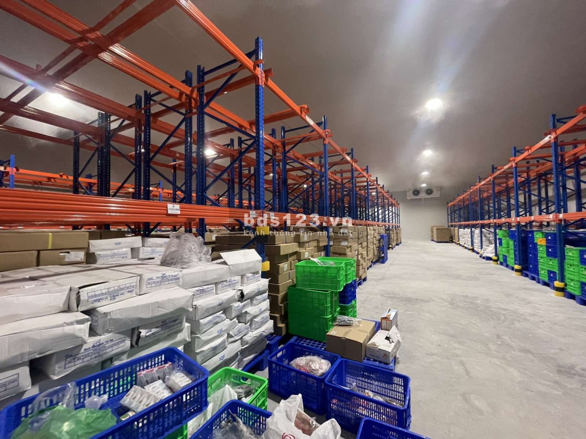 Cho thuê kho lạnh dtsd 18.256m2 Nguyễn Ảnh Thủ, Hiệp Thành, Quận 12 gần KCN Tân Thới Hiệp