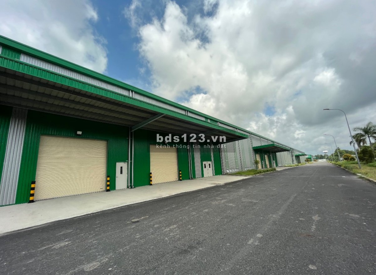 Cho thuê kho xưởng mới 2560m2 trong KCN Phú An Thạnh, Bến Lức, Tỉnh Long An