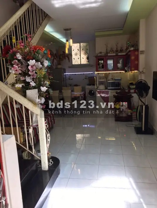 Cần bán gấp nhà đường Quang Trung, Quận Gò Vấp, giá chỉ 4.2 tỷ sổ sẵn