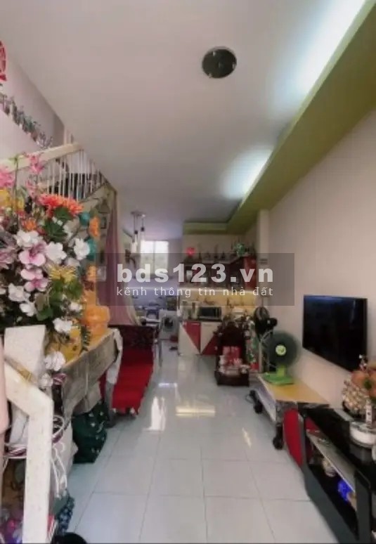 Cần bán gấp nhà đường Quang Trung, Quận Gò Vấp, giá chỉ 4.2 tỷ sổ sẵn