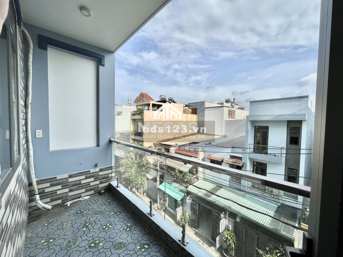 Phòng Ban Công Rộng 40m2 ngay Bờ Bao Tân Thắng - Aeon Tân Phú - Lê Trọng Tấn