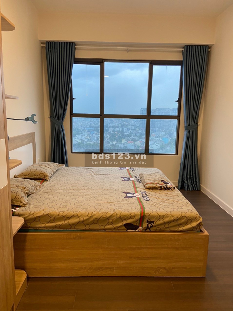 Bán nhanh căn 2PN, có trang bị nội thất giá bán chỉ từ 3.5 tại dự án The Sun Avenue