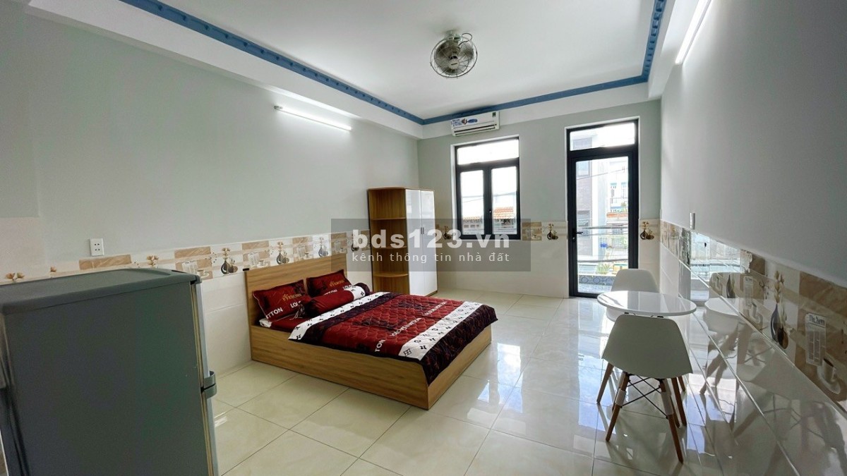 Phòng Ban Công Rộng 40m2 ngay Bờ Bao Tân Thắng - Aeon Tân Phú - Lê Trọng Tấn