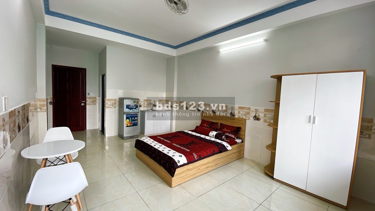 Phòng Ban Công Rộng 40m2 ngay Bờ Bao Tân Thắng - Aeon Tân Phú - Lê Trọng Tấn