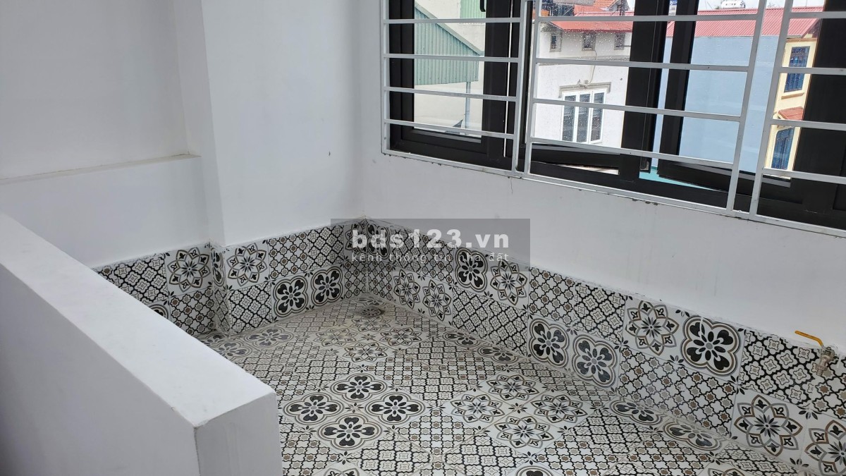 Bán nhà ngõ 279 Phúc Lợi Long Biên, đúc kiên cố 4 tầng liên hệ 0978565236