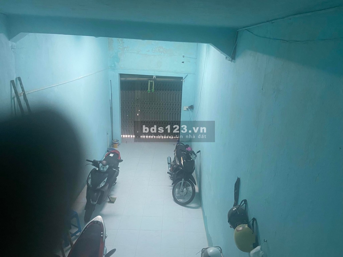 Cho thuê mặt bằng,ngay chợ Nguyễn Văn Trỗi P13, Quận 3 lh 0984382485