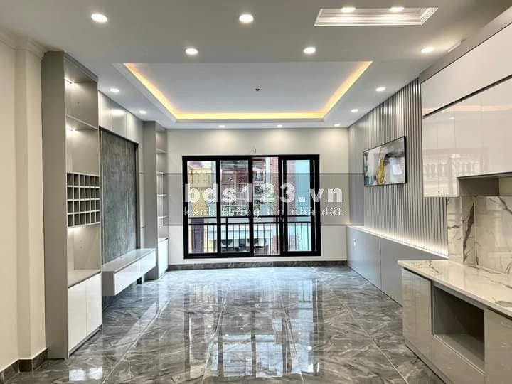 Bán nhà ô tô đỗ cửa Kim Đồng, Hoàng Mai 48m x 7 tầng, mặt tiền 4.5m, giá 11 tỷ.