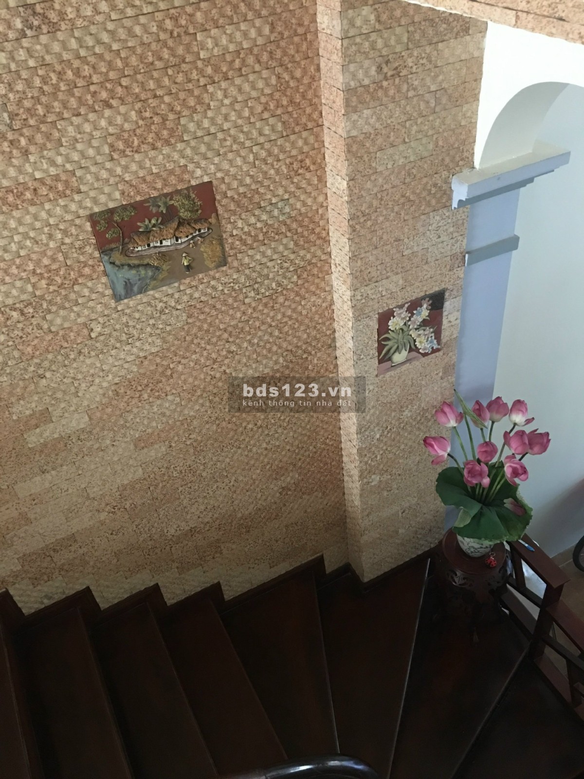 Chính chủ cần tiền nên bán nhà Hoàng Mai 42m2 x 5 tầng, ngõ ô tô tránh