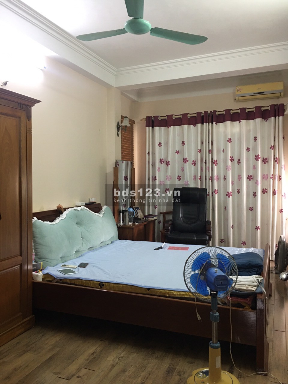 Chính chủ cần tiền nên bán nhà Hoàng Mai 42m2 x 5 tầng, ngõ ô tô tránh