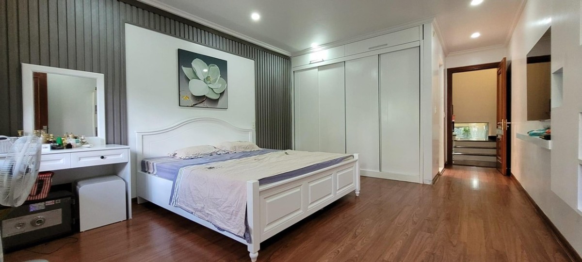 Bán nhà tại An Trang - An Đồng-Nhà 4,5 tầng xây độc lập ,cực đẹp,đường số 5