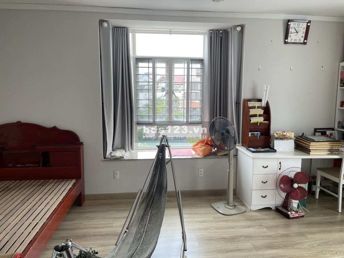 Bán nhanh chung cư Hoàng Anh An Tiến (Gold House) 124m2 3pn2wc.