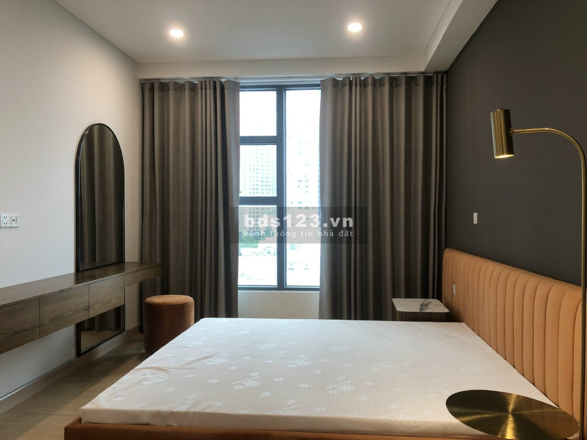 Cho thuê 2 phòng ngủ xịn chỉ 35 triệu tại Sunwah Pearl giá 35 triệu/tháng