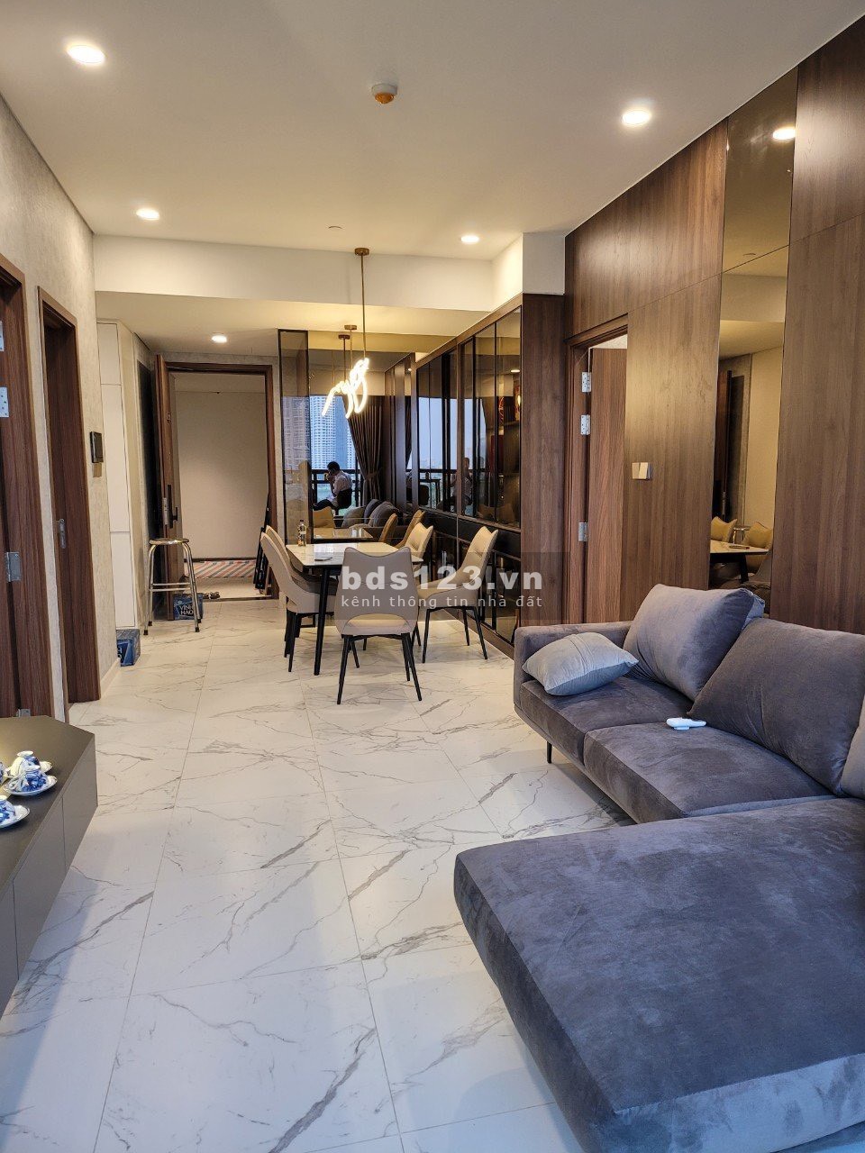 Căn hộ 2 phòng ngủ xịn cho thuê chỉ 40 triệu/tháng tại Metropole
