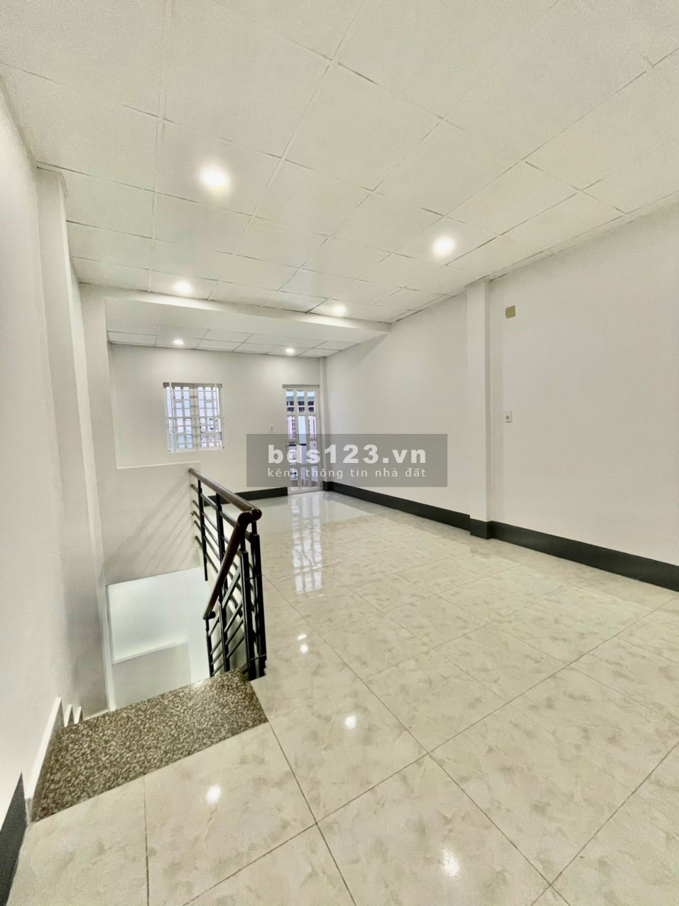 Cho thuê nhà 1 trệt 2 lầu nhà mới chính chủ khu dân cư liên hệ 0936655020