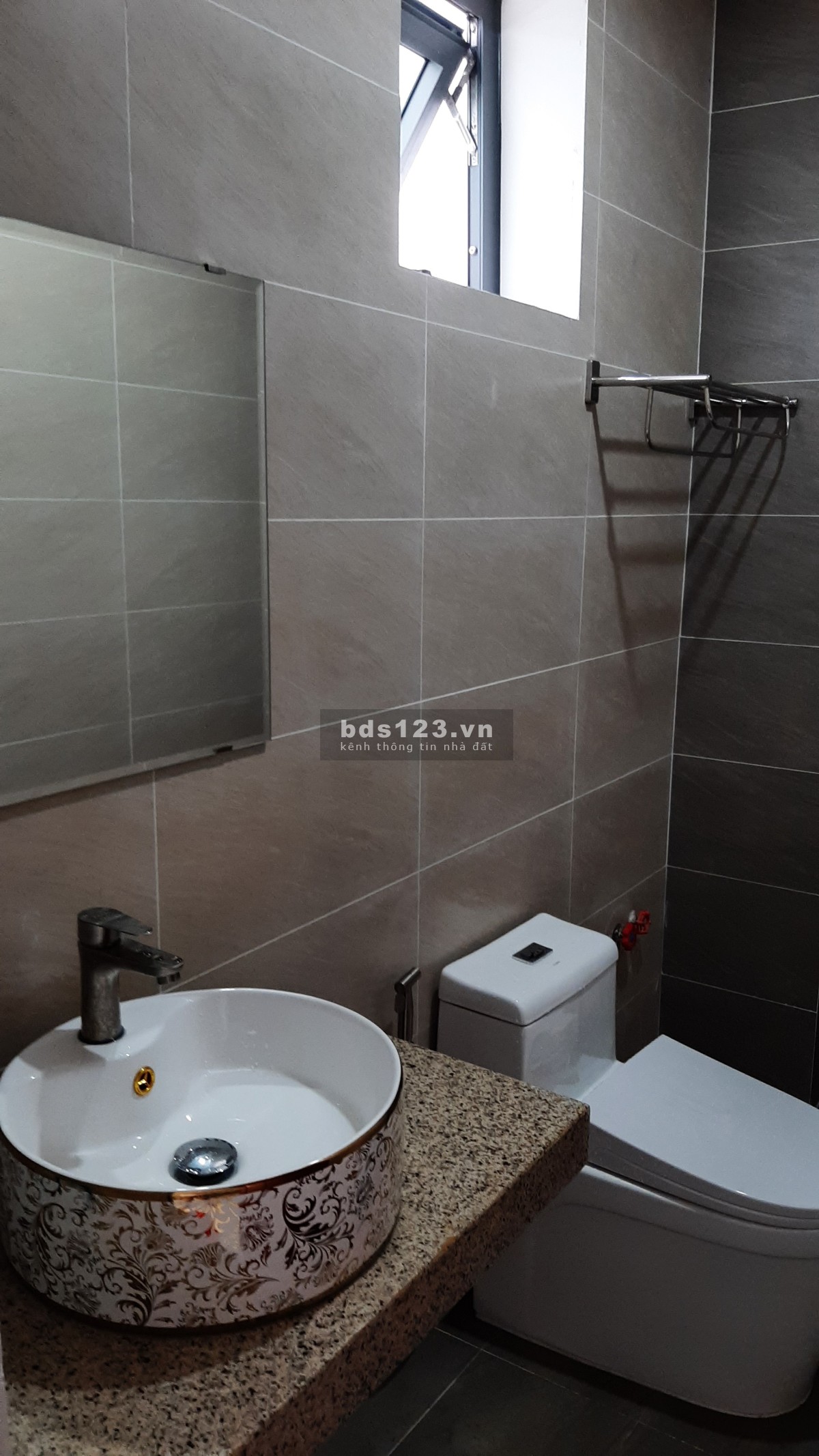 Cho thuê mặt bằng văn phòng và phòng ở