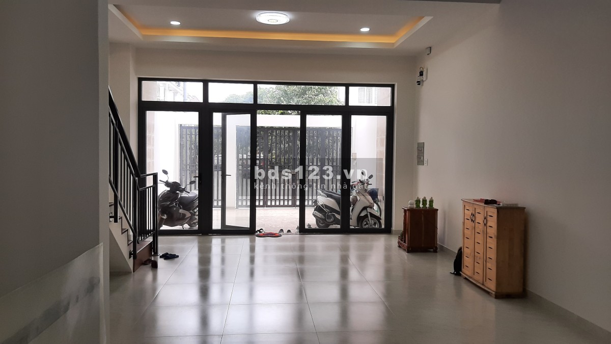 Cho thuê mặt bằng văn phòng và phòng ở