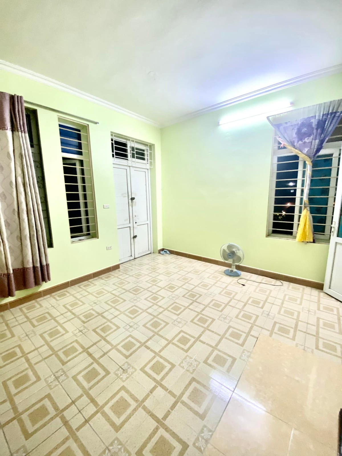 Bán nhà Phương Canh, Từ Liêm, Hà Nội, 55m2x4 tầng, gần phố nhà đẹp lô góc ngõ rộng thoáng