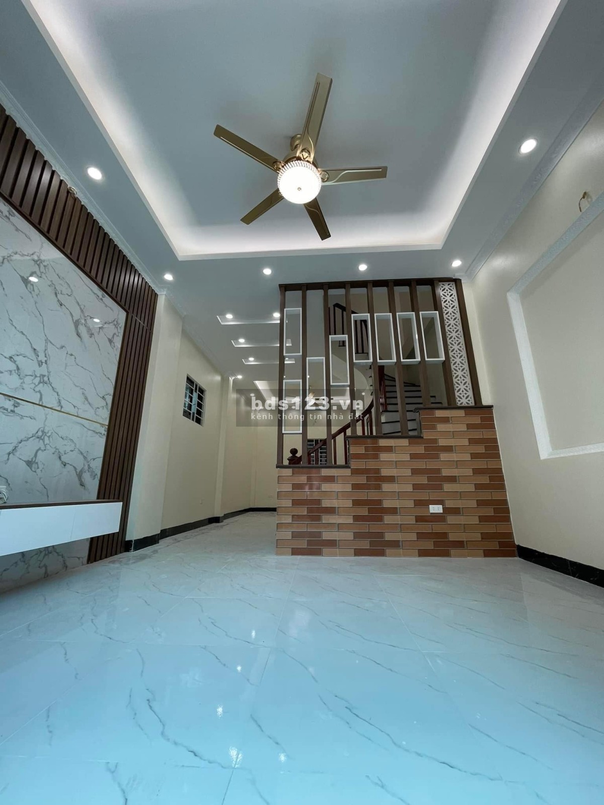 Bán nhà Văn Phú 3 mặt thoáng ngõ ba gác diện tích rộng gần ô tô nhà mới đẹp ở ngay