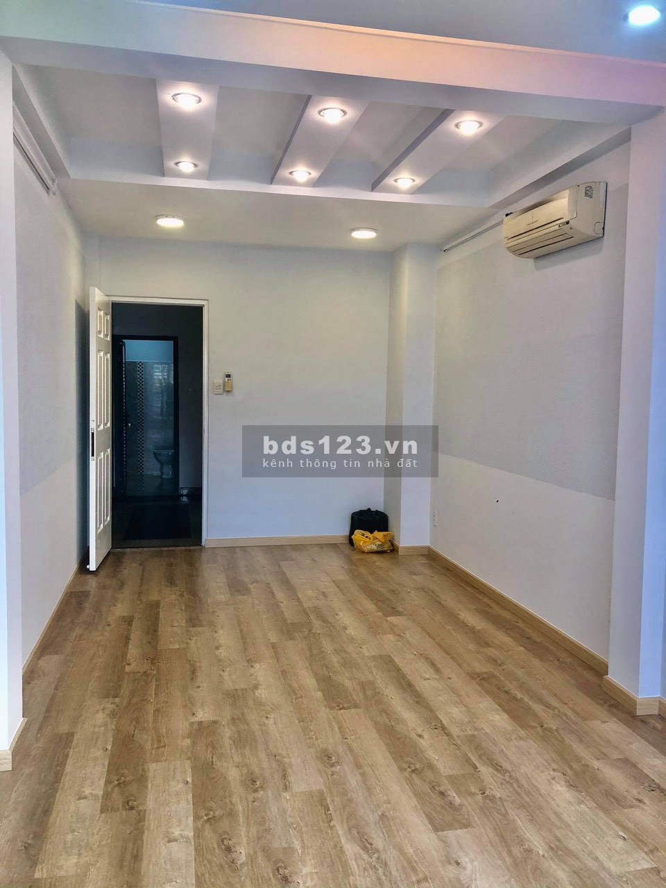 Bán nhà 3 lầu hẻm 6m Nguyễn Thượng Hiền P6 Bình Thạnh