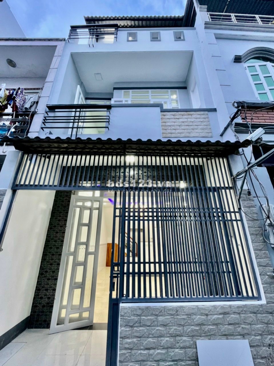 Cho thuê nhà 1 trệt 2 lầu nhà mới chính chủ khu dân cư liên hệ 0936655020