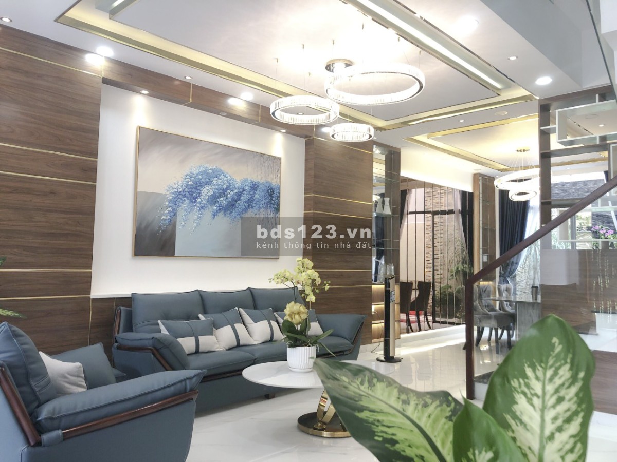Bán biệt thự sang trọng ngay đường 15B nối dài phường Phú Mỹ, quận 7