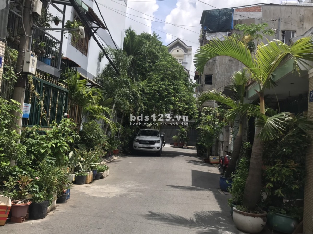 Nhà Tân Phú DT 86m² x 3 tầng btct kiên cố, hẻm 6m nhựa sát mặt tiền, giá rẻ